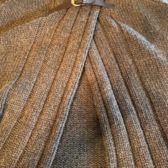 Gucci camel cape- turtleneck - Picture 6 of 10